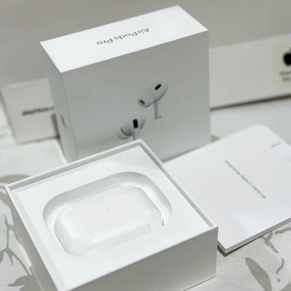 Apple AirPods Pro with White Finish